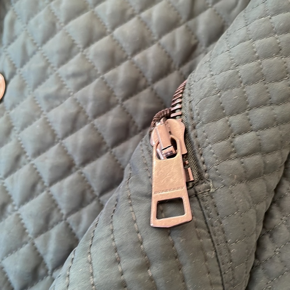 Stunning quilted Burberry jacket bought from Burberry store. - Picture 11 of 12